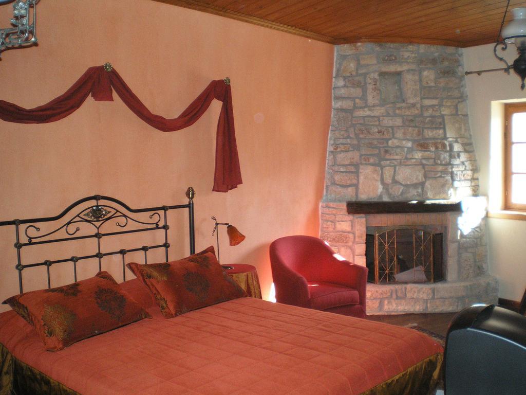 Petradi 1873 Otel Kalarítai Oda fotoğraf